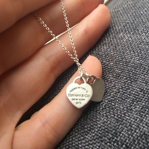 Tiffany’s necklace